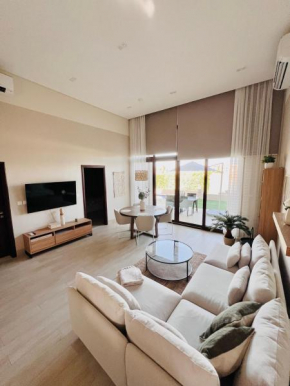 Beachvilla mit Pool